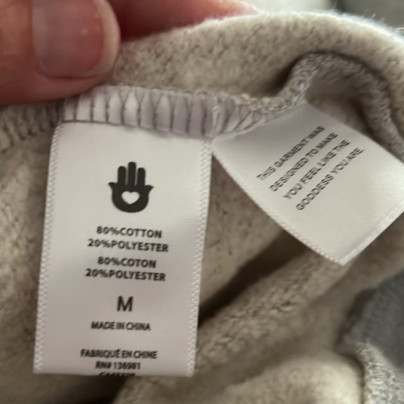 NWOT Spiritual Gangster ‘Just Be’ Embroidered Hoodie - Picture 10 of 11